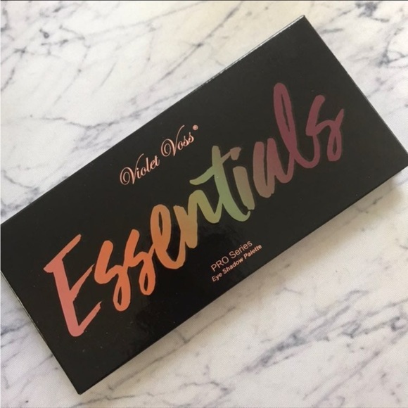 Violet Voss Essentials Palette - Picture 2 of 2